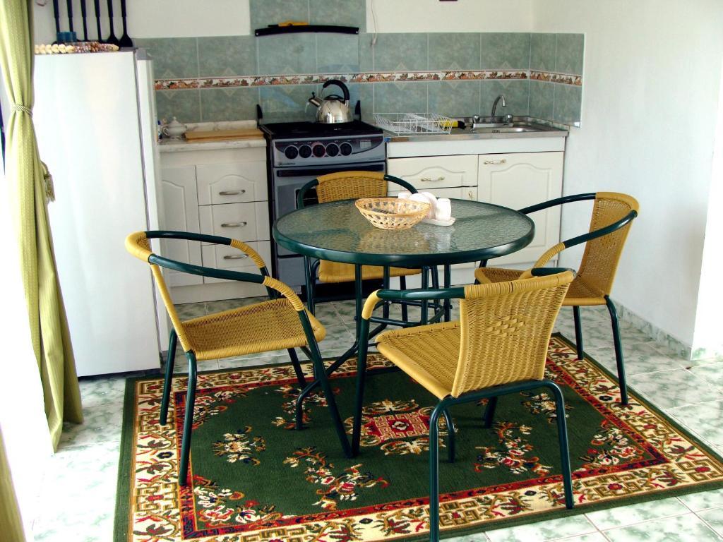 Cabañas Honu Nui Villa Hanga Roa Habitación foto